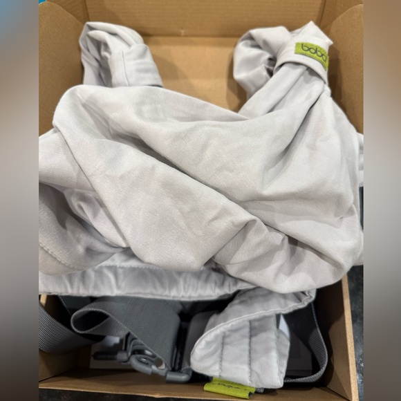 Baby wearing - Picture 4 of 5